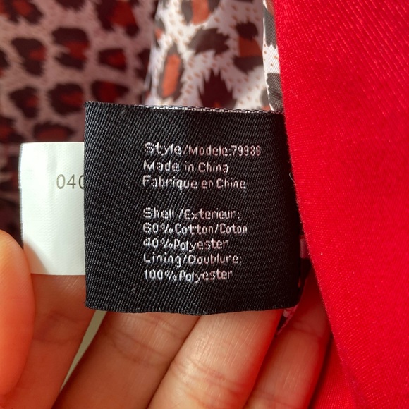 Red fitted women’s blazer - Picture 5 of 8